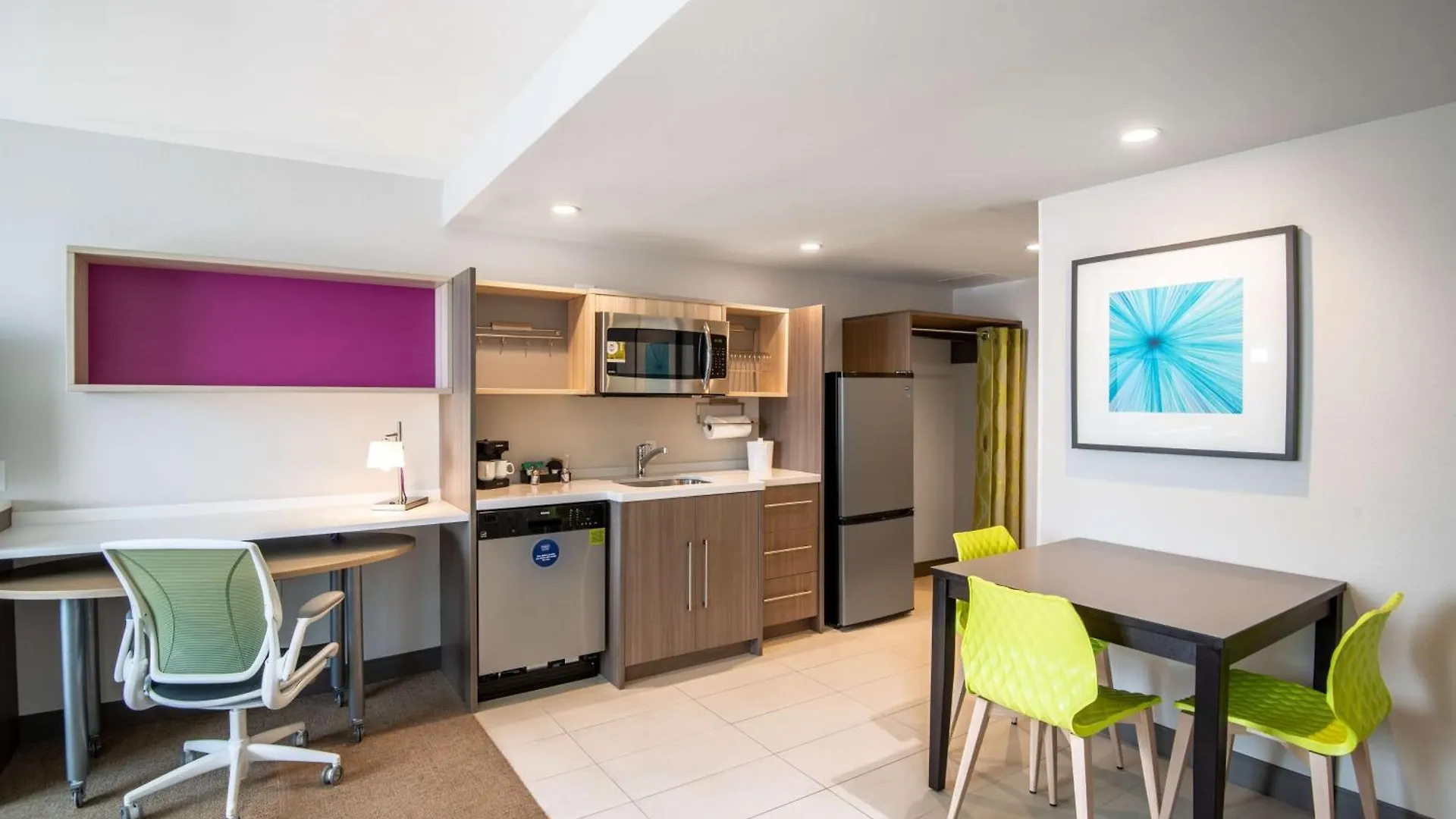 Home2 Suites By Hilton Phoenix Airport North, Az 3*,